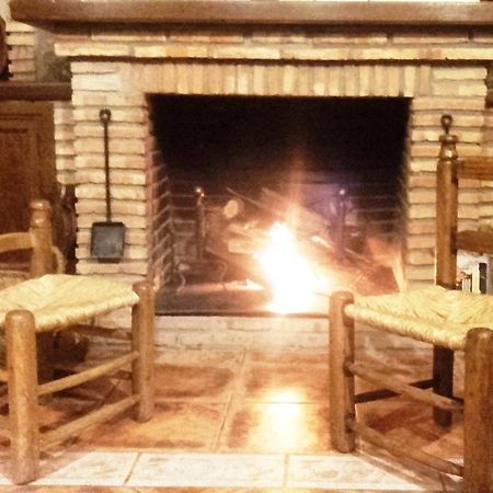 Casa Rural Pena Falcon Torrejón el Rubio Dış mekan fotoğraf