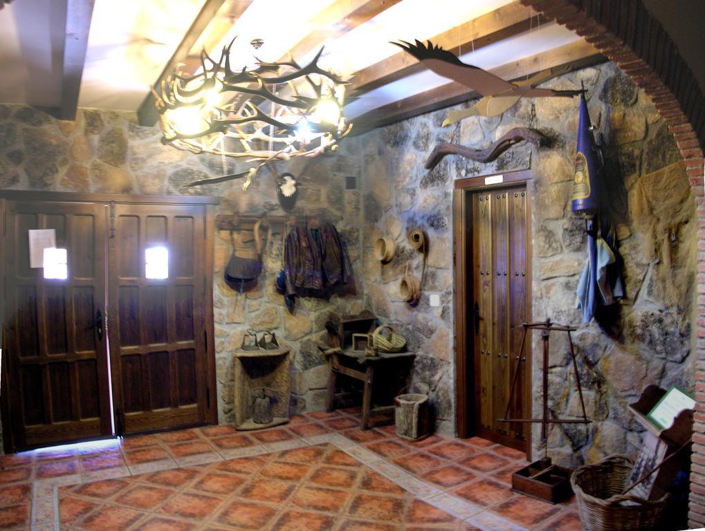 Casa Rural Pena Falcon Torrejón el Rubio Dış mekan fotoğraf
