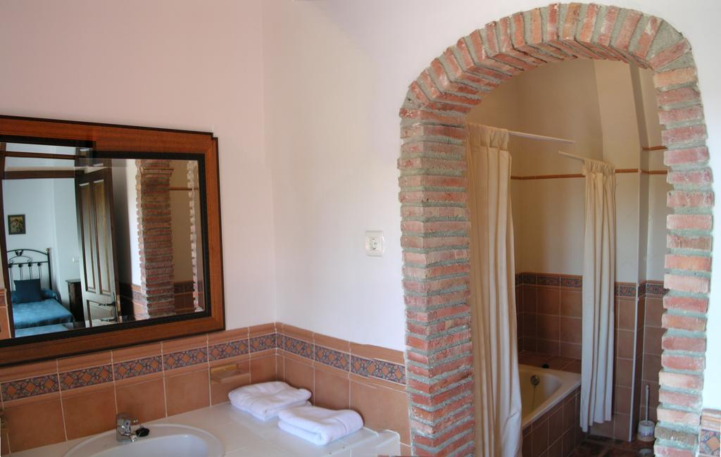 Casa Rural Pena Falcon Torrejón el Rubio Dış mekan fotoğraf