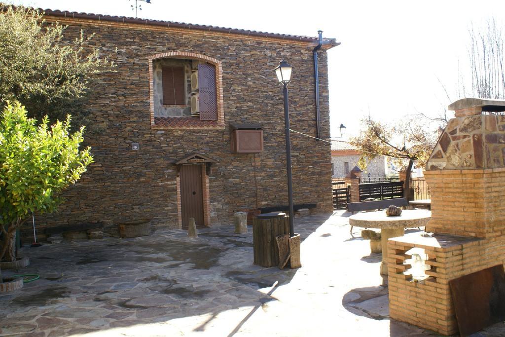 Casa Rural Pena Falcon Torrejón el Rubio Dış mekan fotoğraf