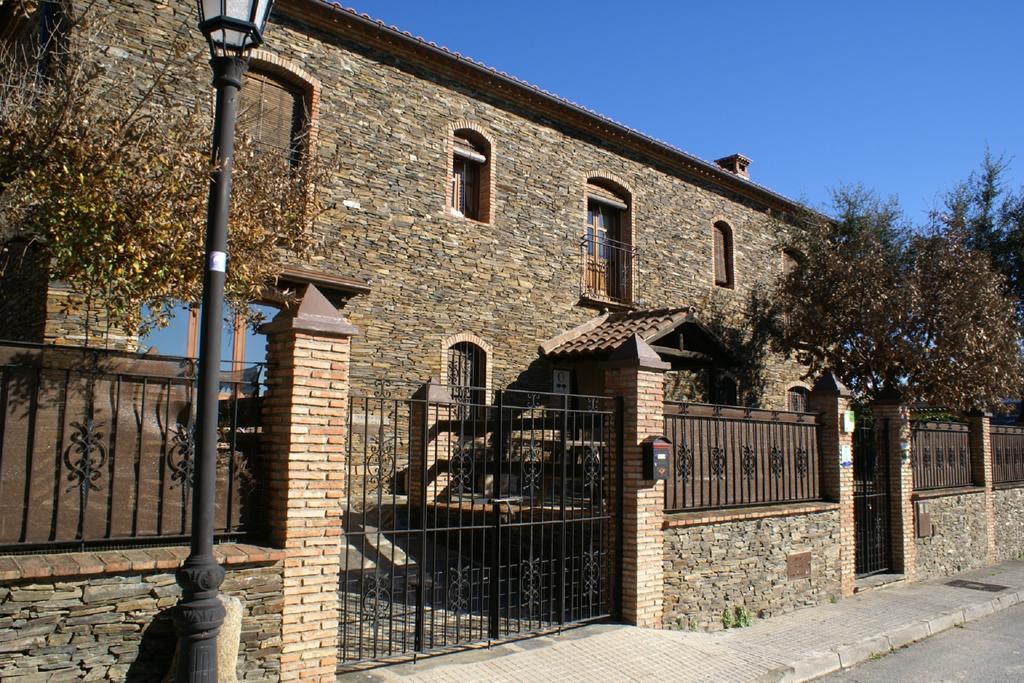 Casa Rural Pena Falcon Torrejón el Rubio Dış mekan fotoğraf