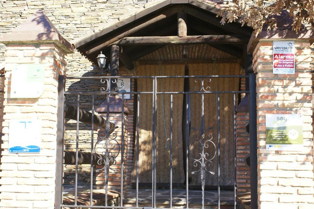 Casa Rural Pena Falcon Torrejón el Rubio Dış mekan fotoğraf