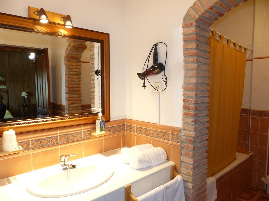 Casa Rural Pena Falcon Torrejón el Rubio Dış mekan fotoğraf