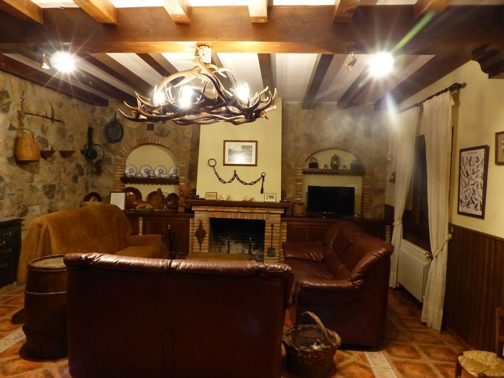 Casa Rural Pena Falcon Torrejón el Rubio Dış mekan fotoğraf